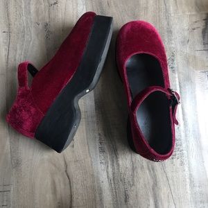 MARYJANE PLATFORMS